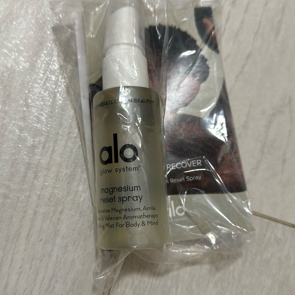 Alo yoga magnesium spray NWT